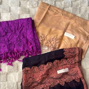 BUNDLE! 3 PASHMINA’s !!